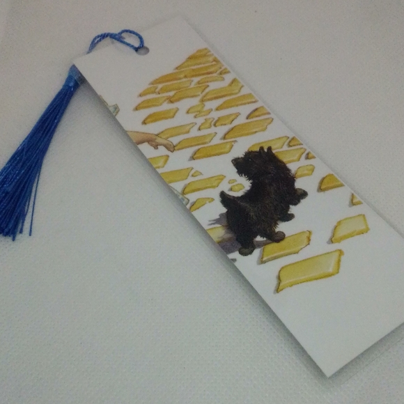 Wizrd of oz Set of Three Illustrated Bookmarks Handmade NEW - Picture 6 of 8